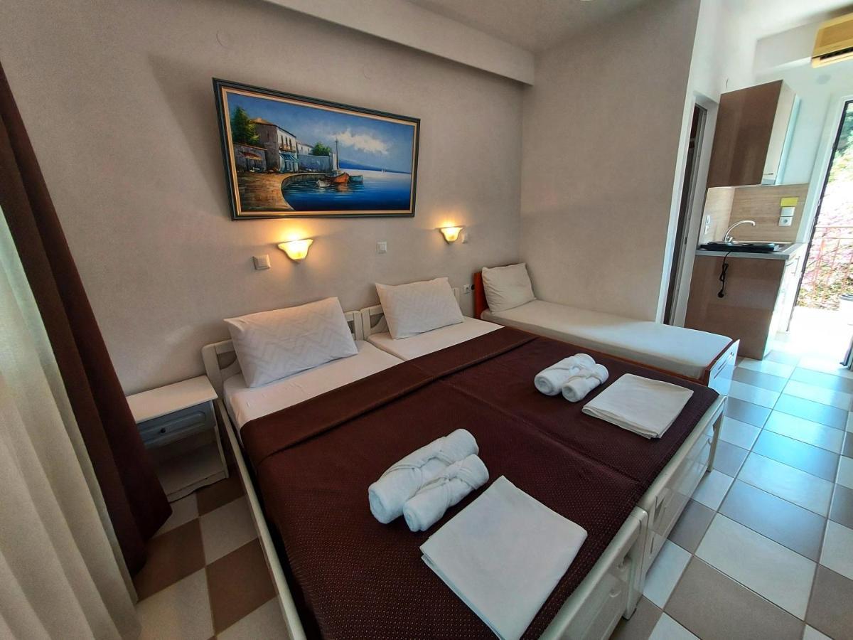 Calma Studios Parga Exterior photo